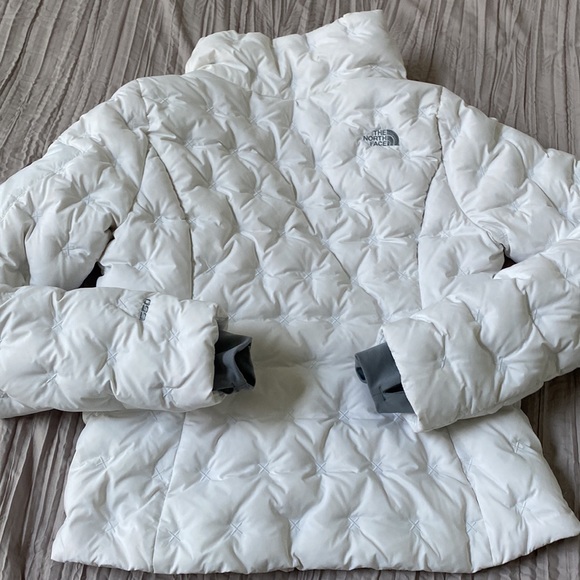 The North face puffer - Picture 4 of 8